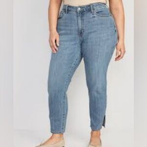 Old Navy Curvy OG Straight leg jeans NWT 2/$35